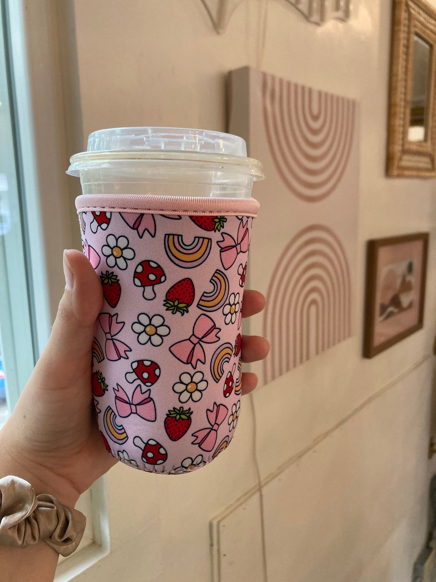 Bows 'n Berries Coffee Sleeve